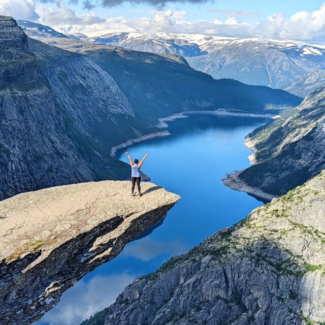 Bucket list hike ✔️ read all about it on the blog #linkinbio